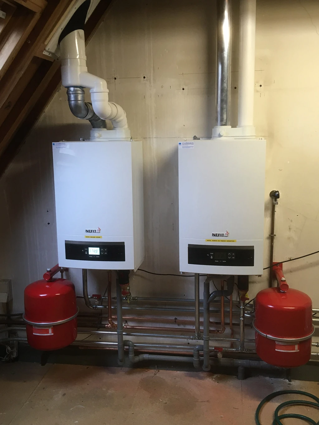 Splitsing bestaande cv installatie in 2 installaties winkelpand Buren