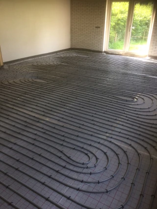 Vloerverwarming mantelzorg woning